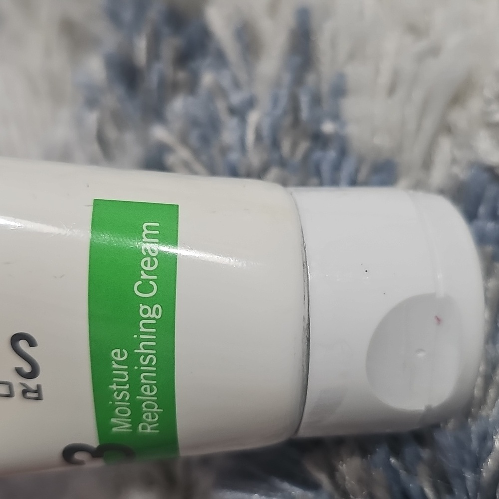 Rodan and fields Soothe Moisture Replenishing Cream - Picture 5 of 7